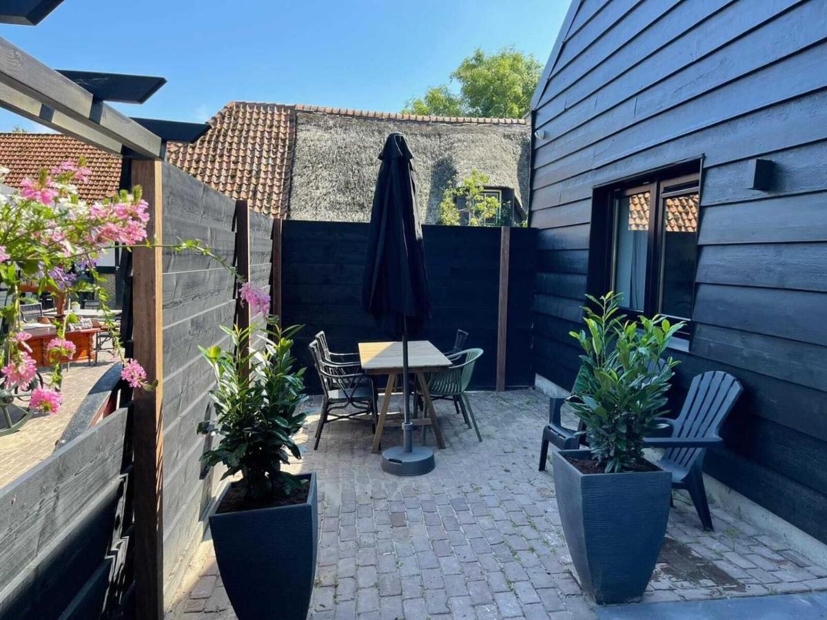 Welcome In - Oranjezon - Vakantiehuizen 2 & 4 Personen Vrouwenpolder Dış mekan fotoğraf